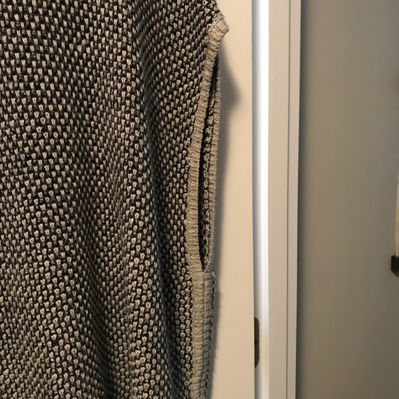 Comfortable GAP Sweater Poncho - Picture 7 of 9